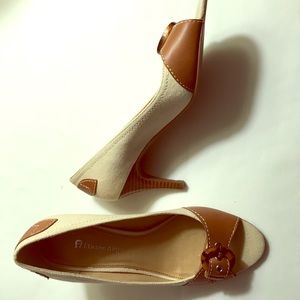 Vintage ETIENNE AIGNER Linen & Leather Peep-toe Pump